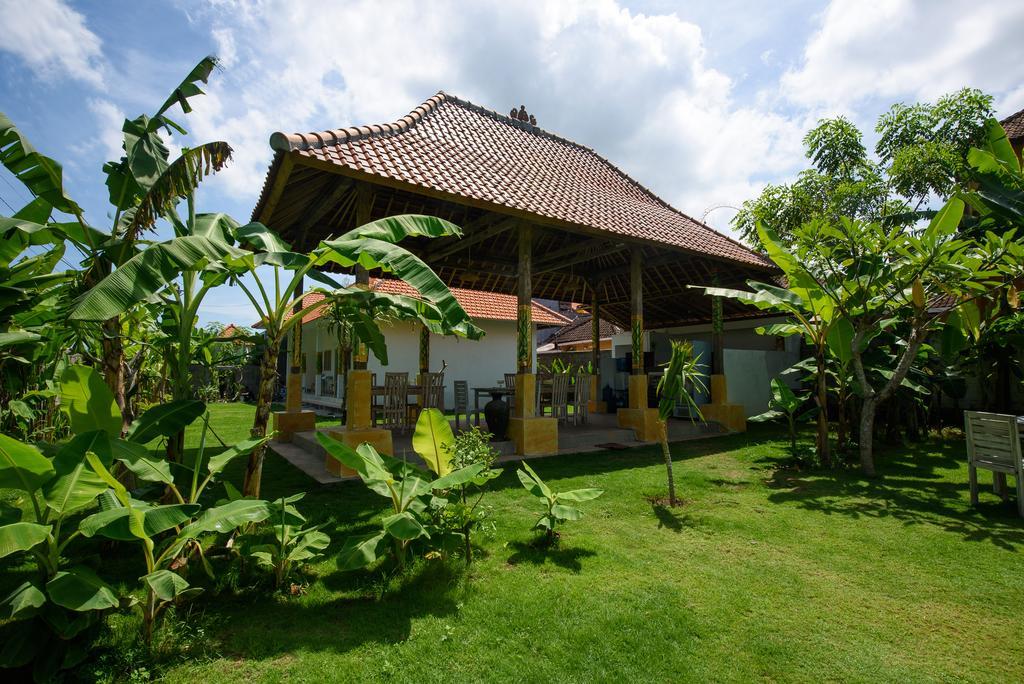 Asung Guesthouse Canggu Extérieur photo