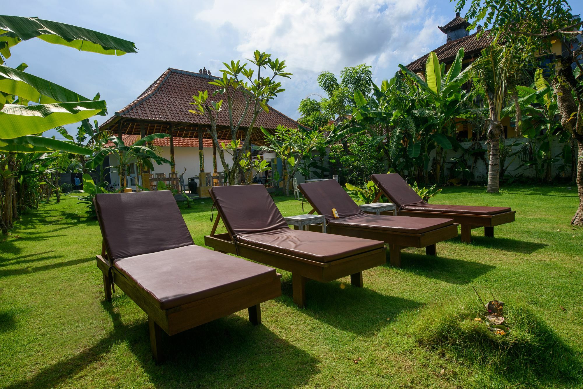 Asung Guesthouse Canggu Extérieur photo